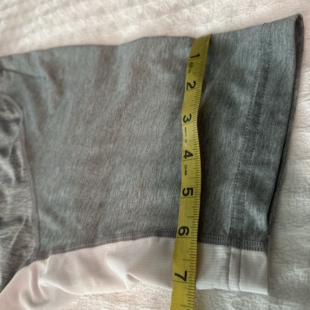 Oakley Men's Heather Gray Short Sleeve Tee - Picture 8 of 10